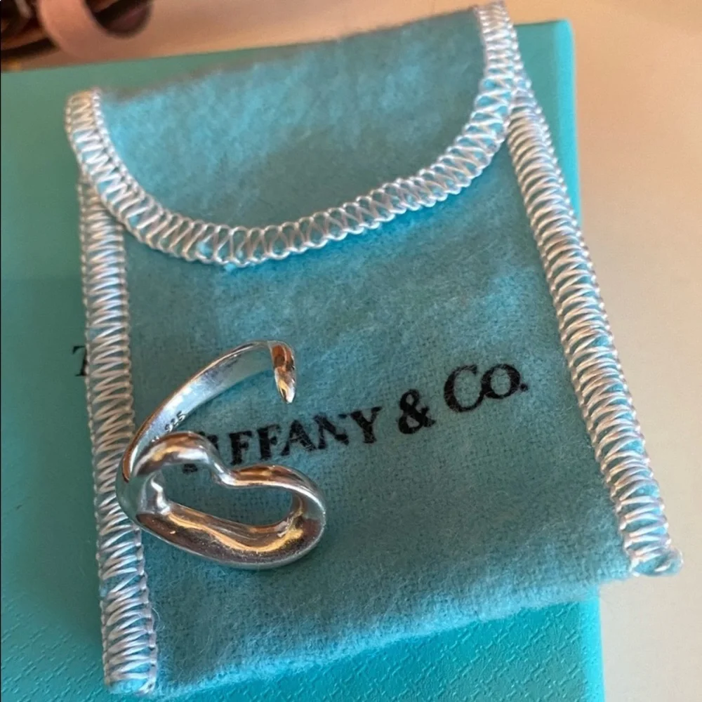 ❤️TRADED❤️Tiffany & Co. Elsa Peretti Open Heart Ring - Picture 6 of 13
